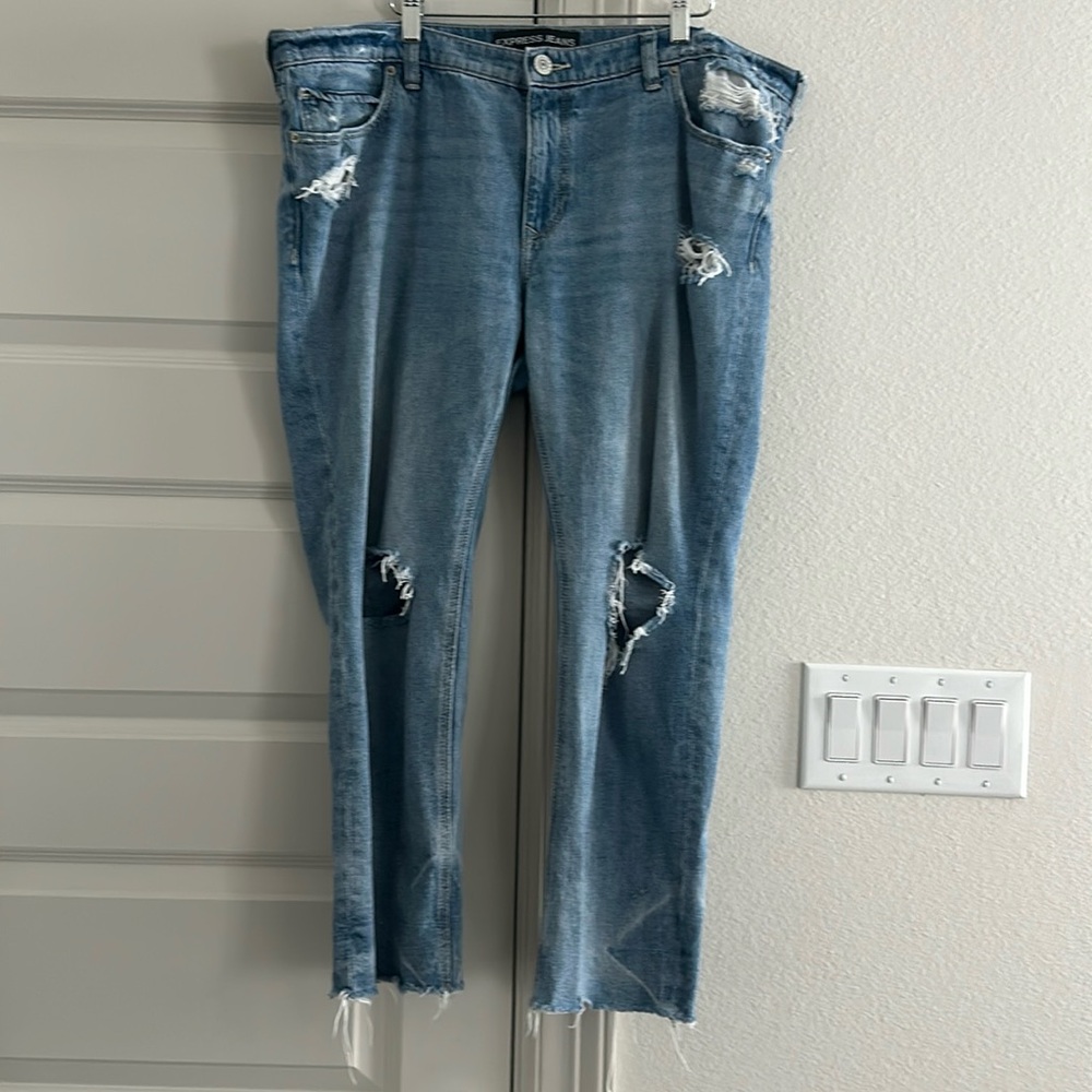 Express Girlfriend Jeans Size 14 Distressed Jeans Size 14 EUC